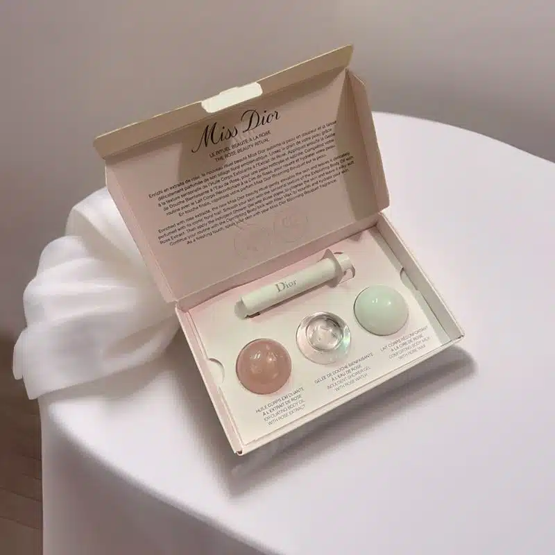 High-End Custom Skincare Packaging Boxes with Logo